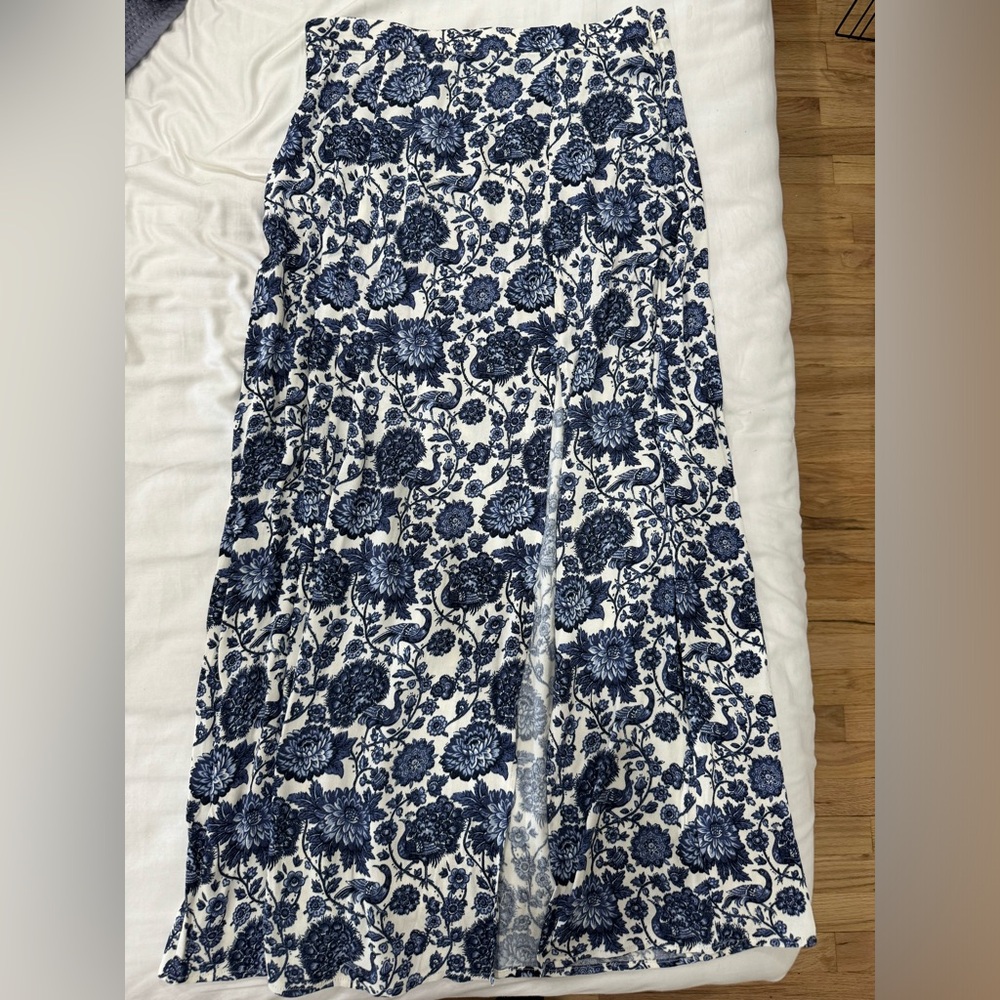 NWOT & Other Stories Blue and White Midi Skirt with Slit - Floral Pattern - 6